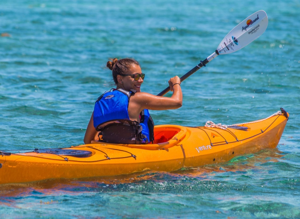 Glover's Getaway & Kayak Rental Combo Island Expeditions
